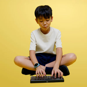 Soundbrenner Spark Smartwatch for Young Musicians - Berry Blue