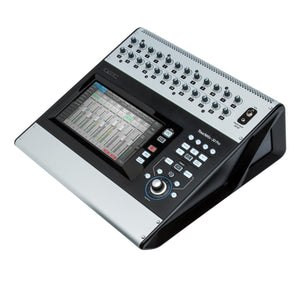 QSC TouchMix-30 Pro ANGLE