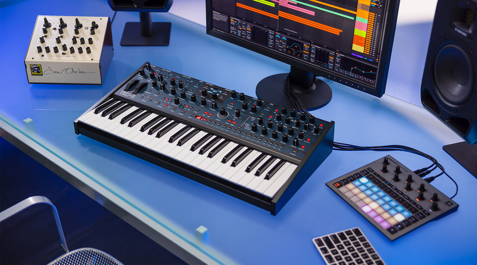 Oberheim TEO-5 Synthesizer