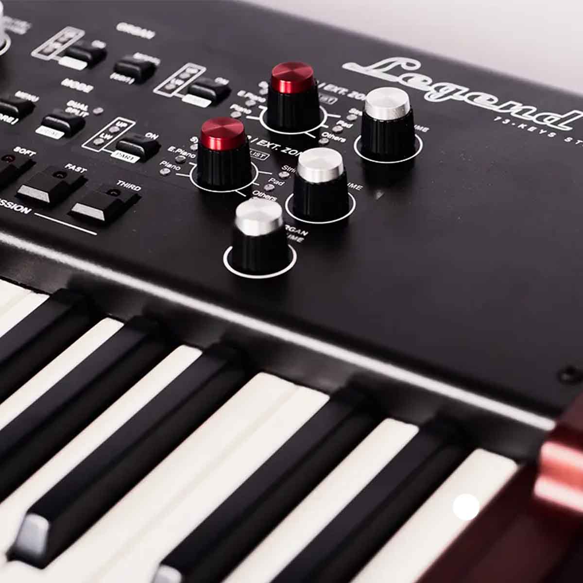 Viscount Instruments Legend ONE Organ 61-Key