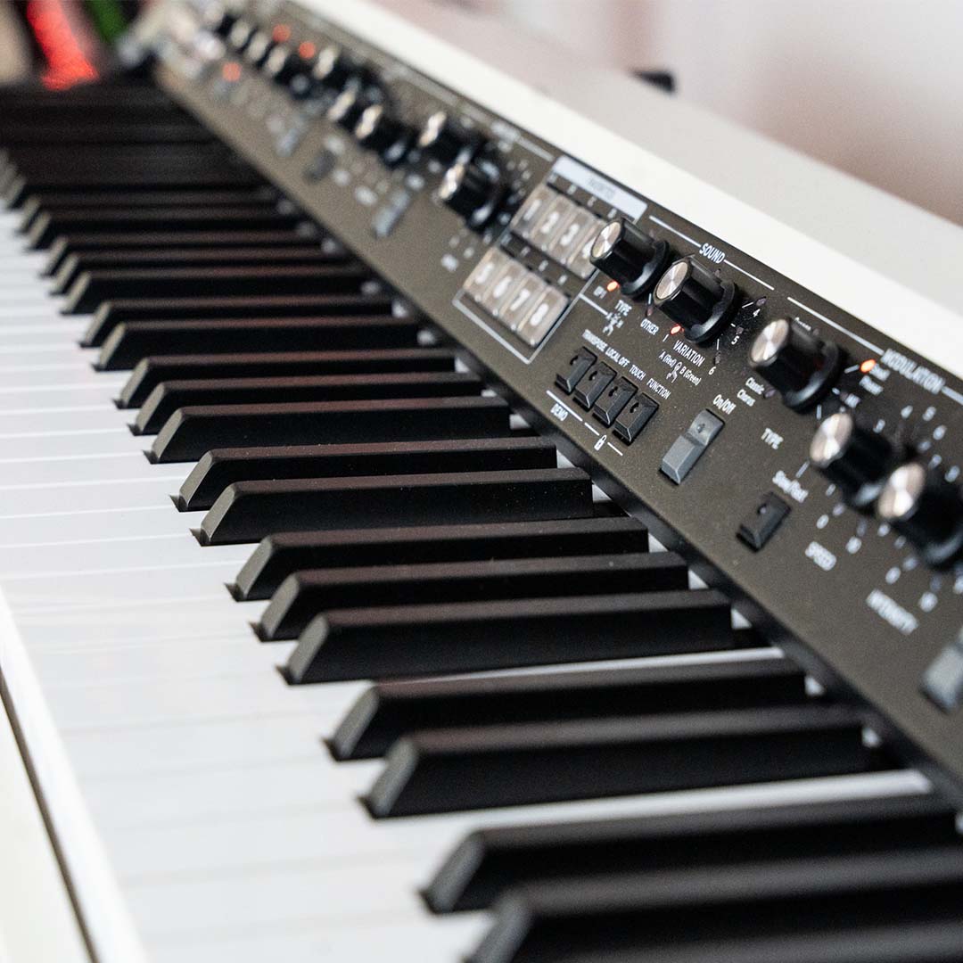 KORG SV-2S 73 73-Key Stage Vintage Piano with Speakers - DISPLAY STOCK