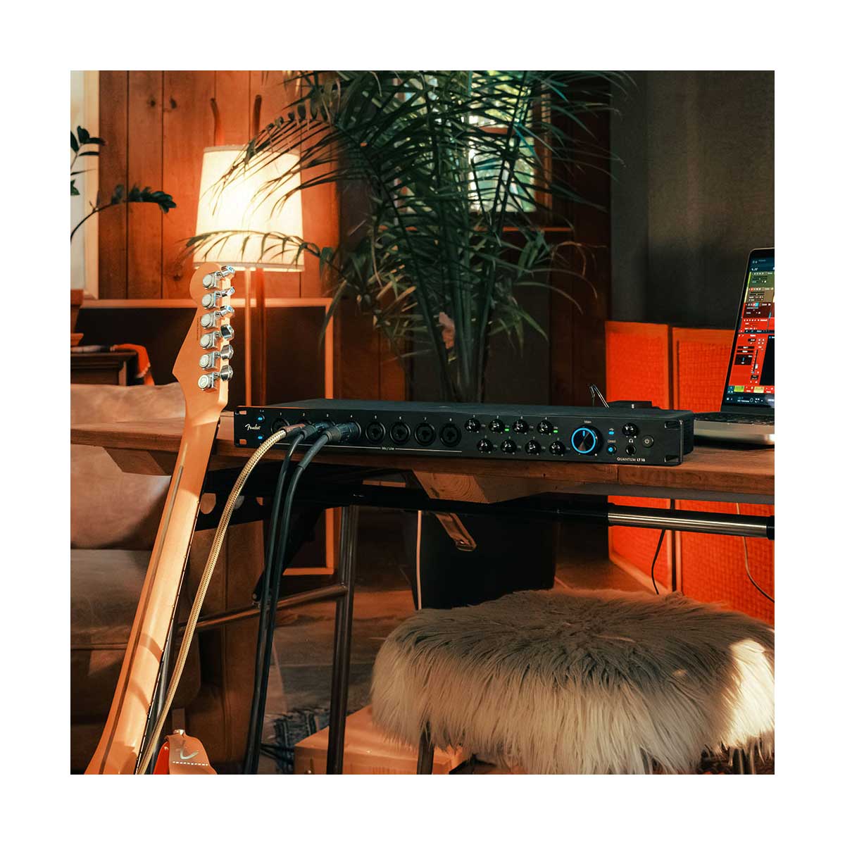 Fender Quantum LT16 16x8 24 bit / 192 kHz USB-C Audio Interface