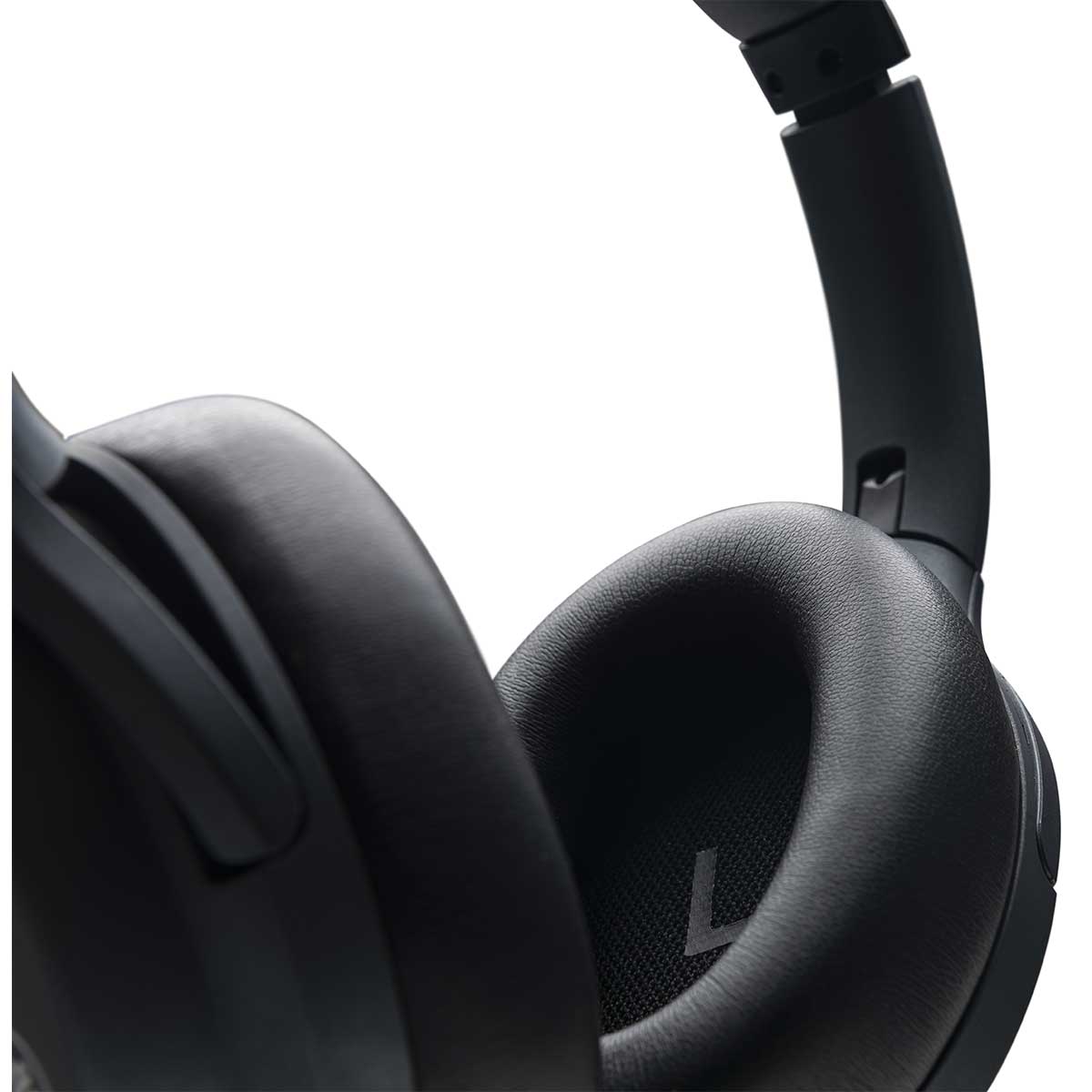 Mackie MC-60BT Wireless Noise Cancelling Headphones