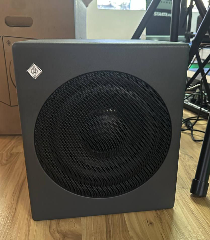 Neumann KH750 DSP Compact DSP-Controlled Subwoofer (Open Box)