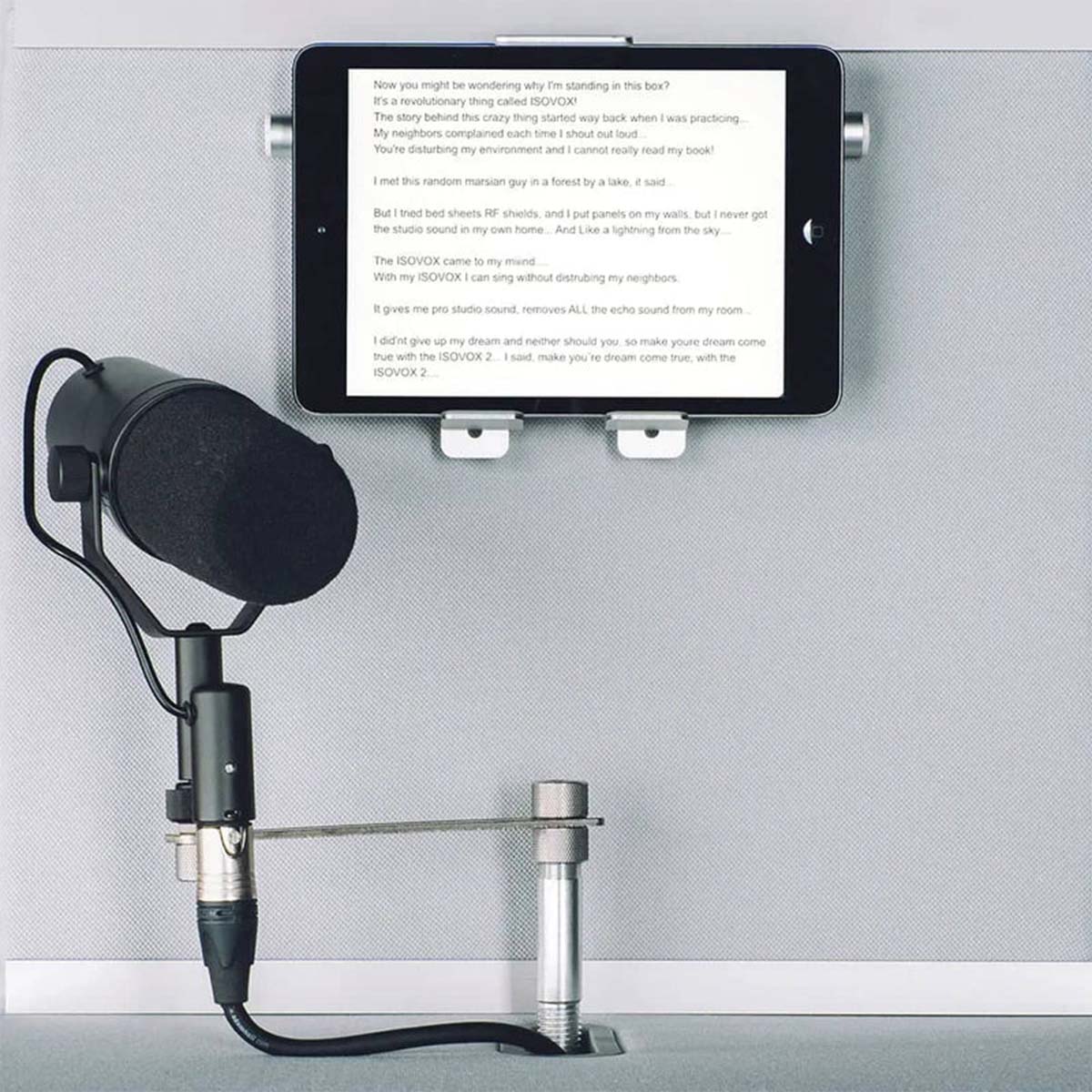 ISOVOX Horizontal Mic Mount for sm7b with isovox