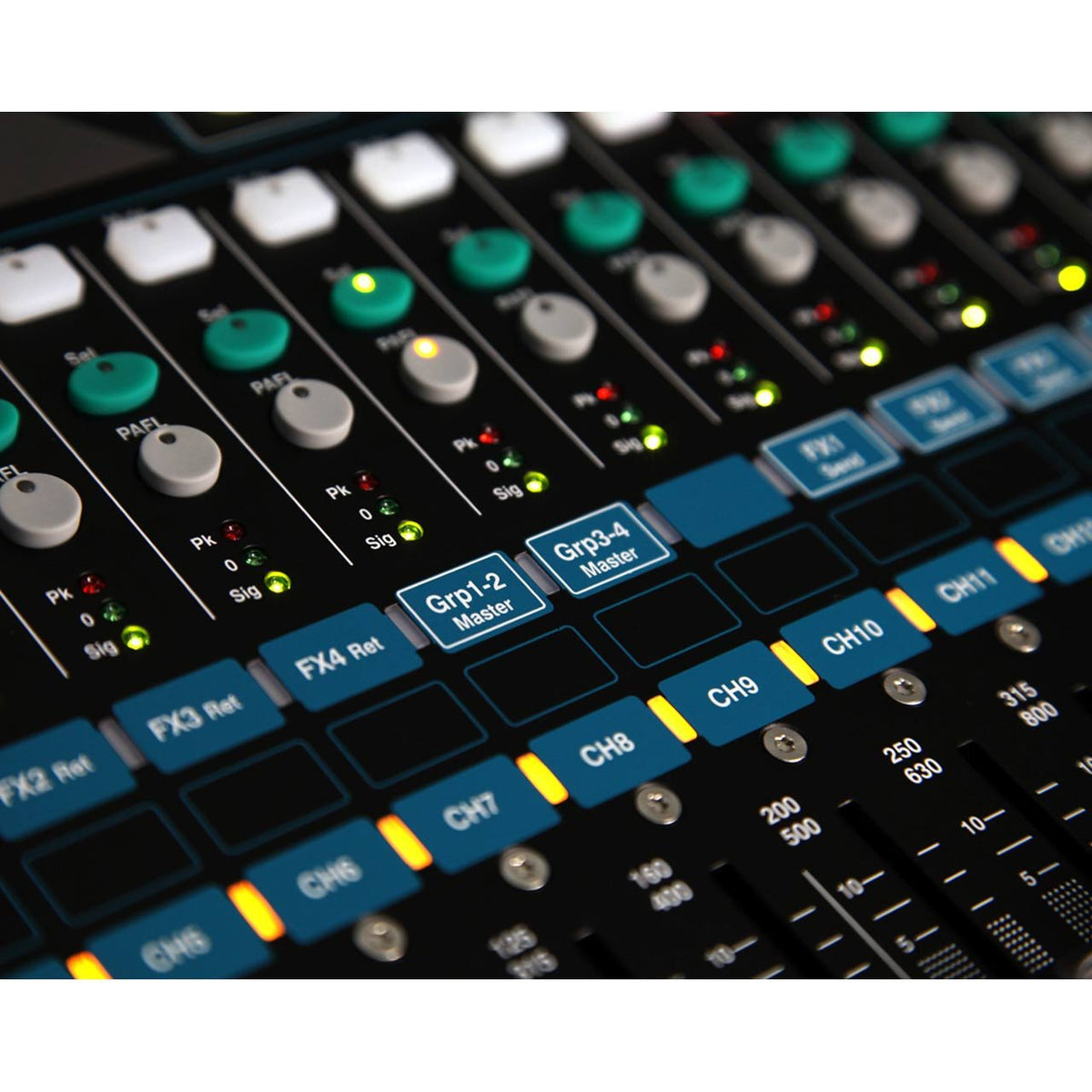 Digital Mixers - Allen & Heath QU-24 Digital Mixer