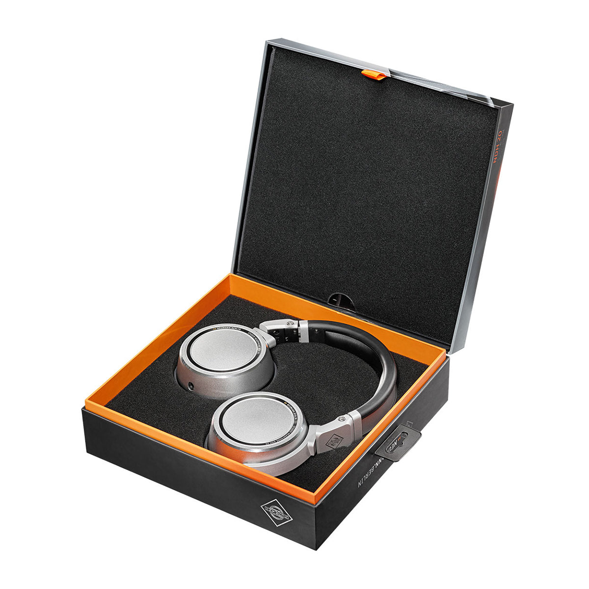 Neumann NDH 20 Headphones Packaging Open