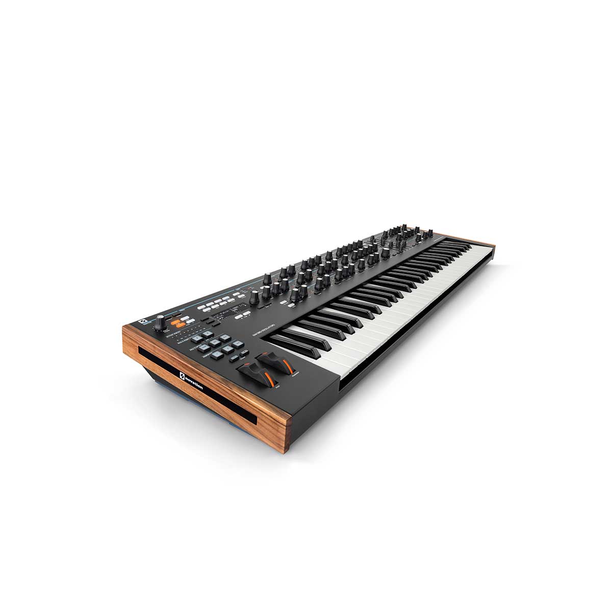 Novation Summit 3Qtr left