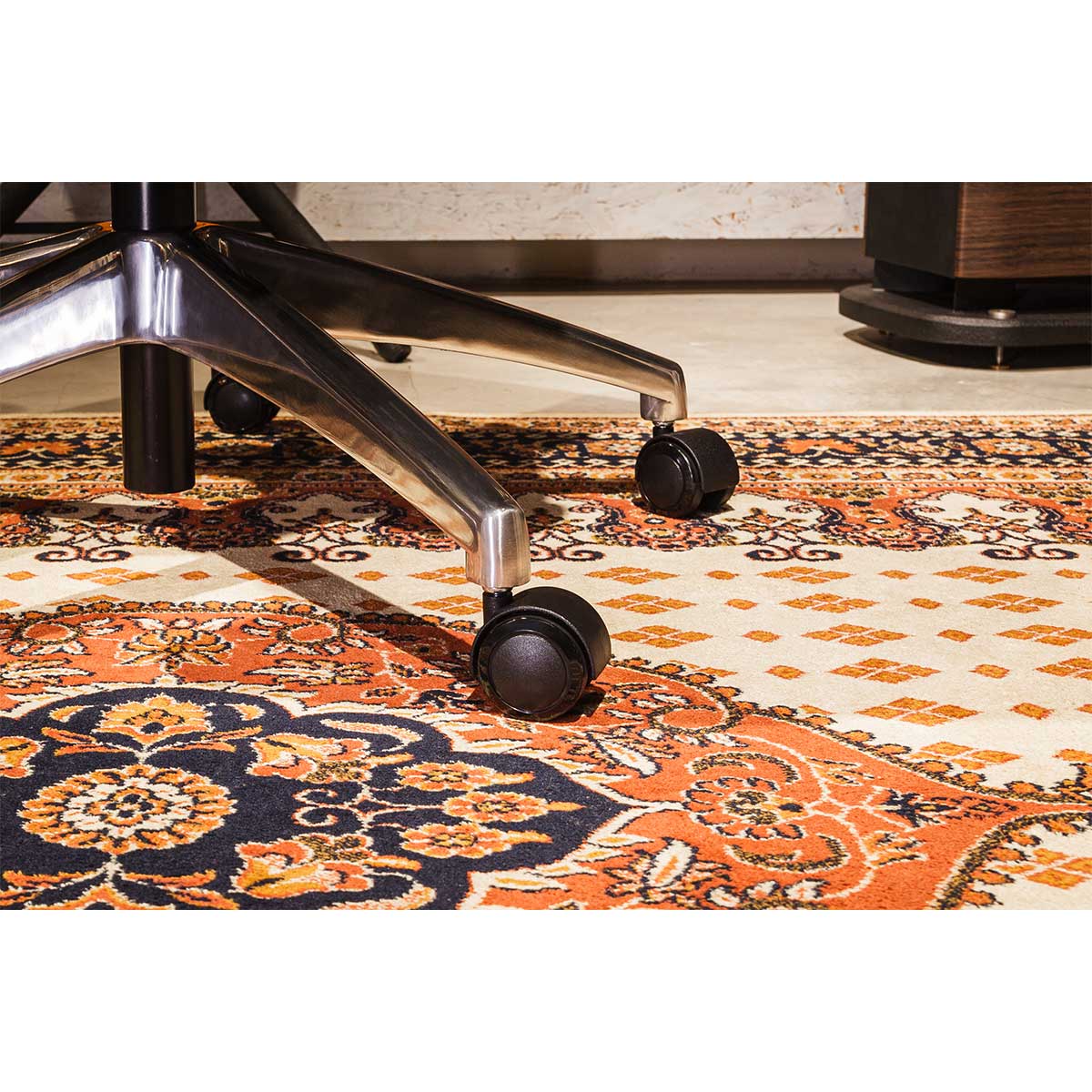 Wavebone Viking Premium Ergonomic Studio Chair